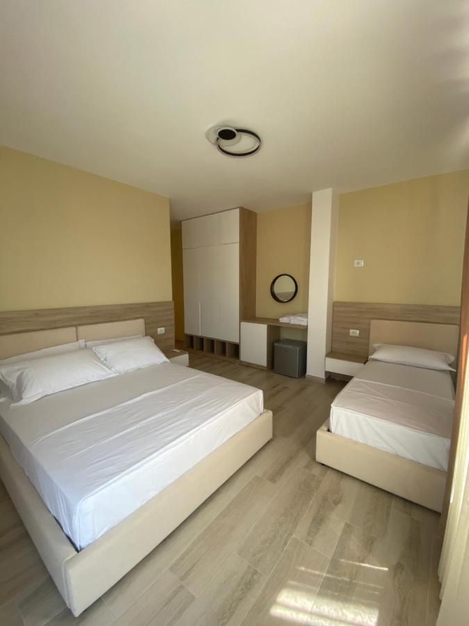 Helena Hotel Shëngjin المظهر الخارجي الصورة