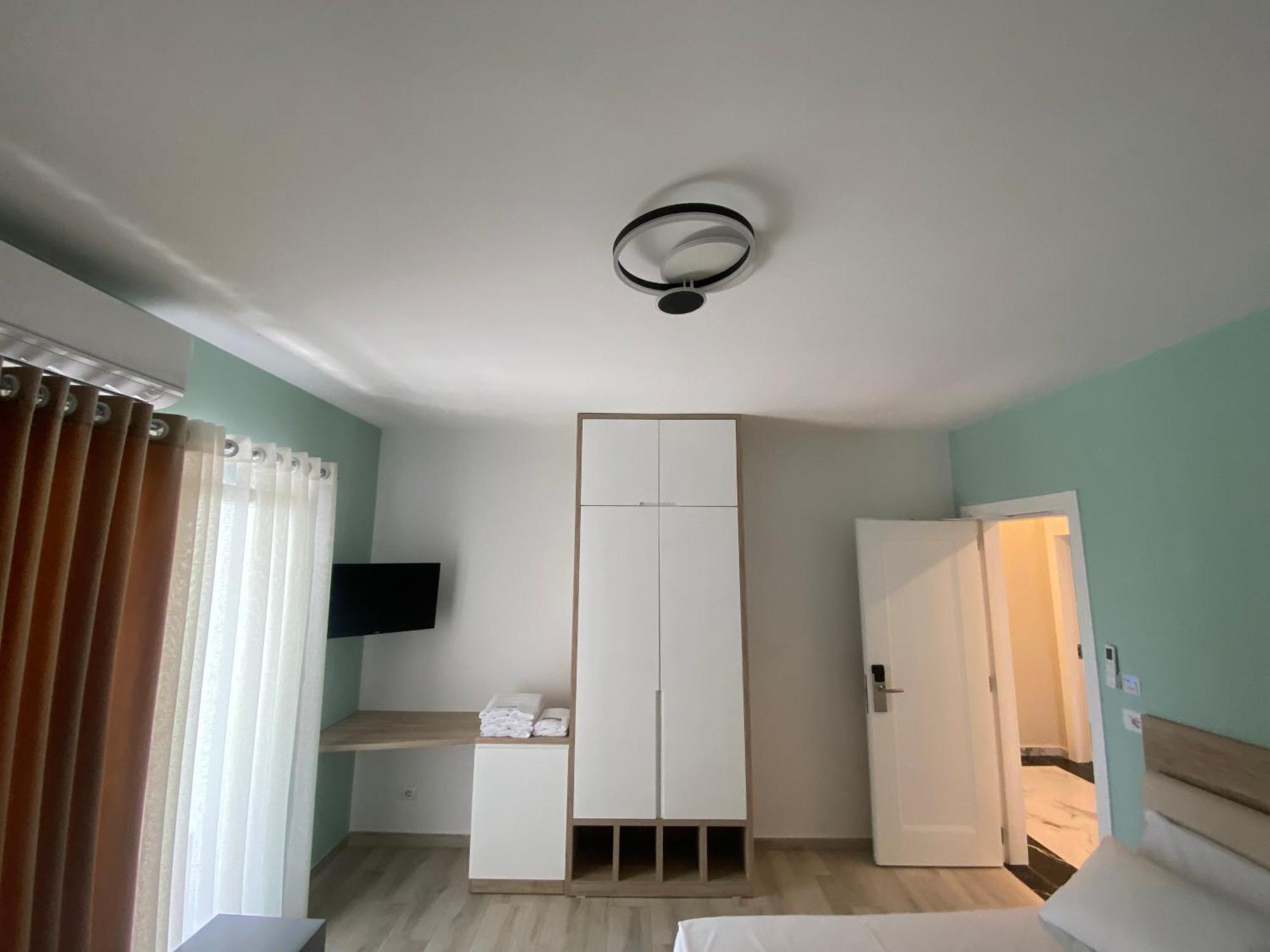 Helena Hotel Shëngjin المظهر الخارجي الصورة