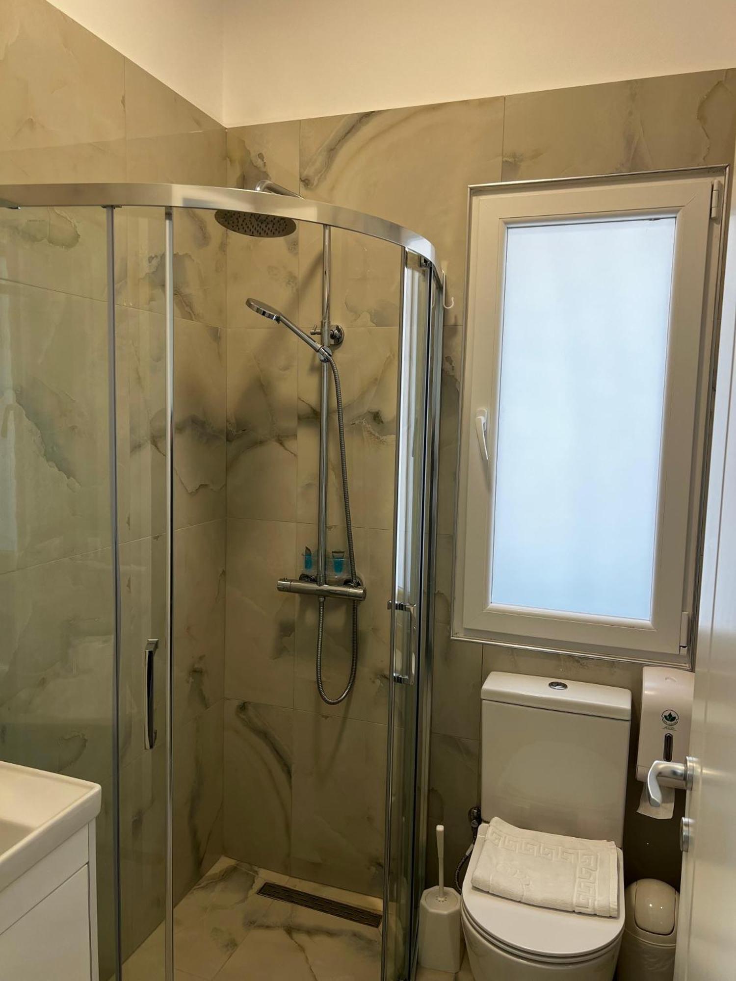 Helena Hotel Shëngjin المظهر الخارجي الصورة