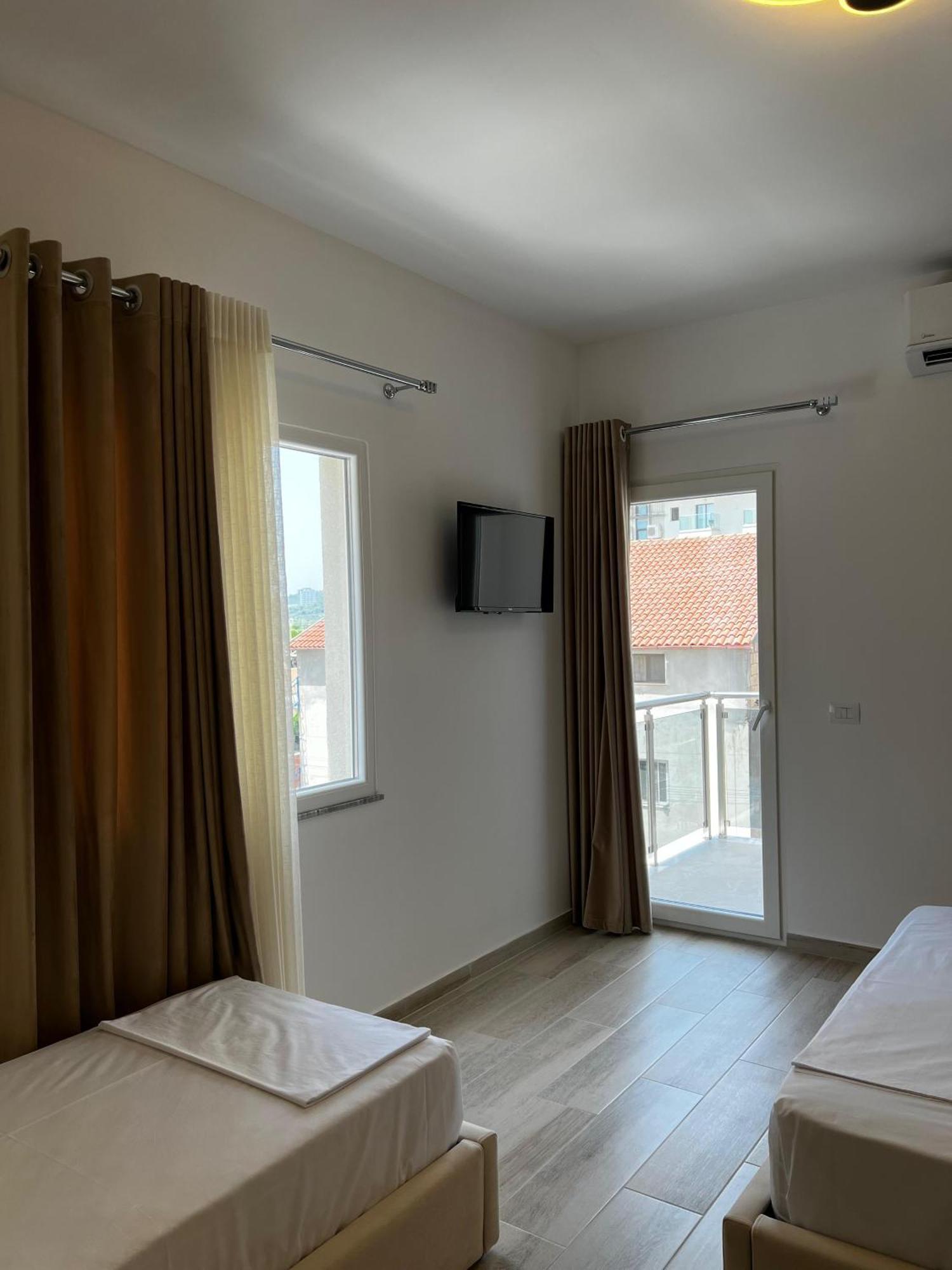 Helena Hotel Shëngjin المظهر الخارجي الصورة